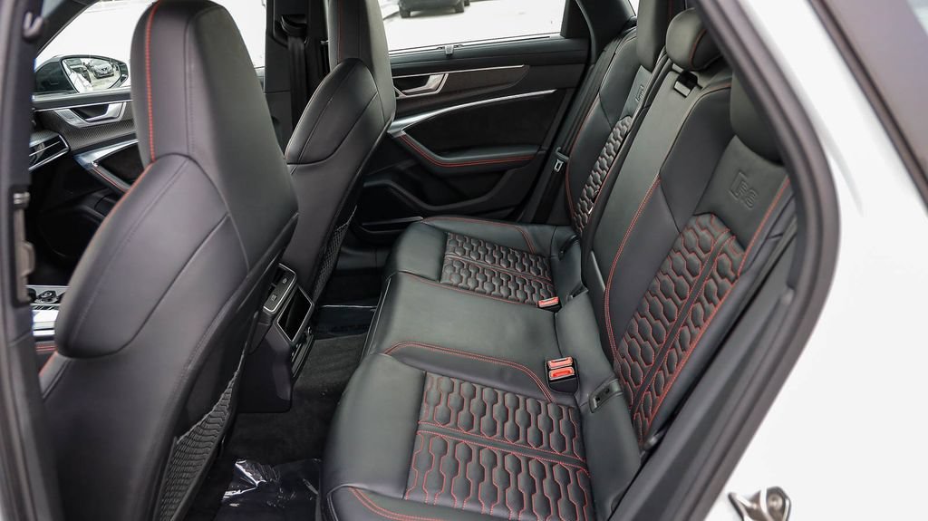 Used 2021 Audi RS 6 w/ Executive Package AWD/4WD image 23