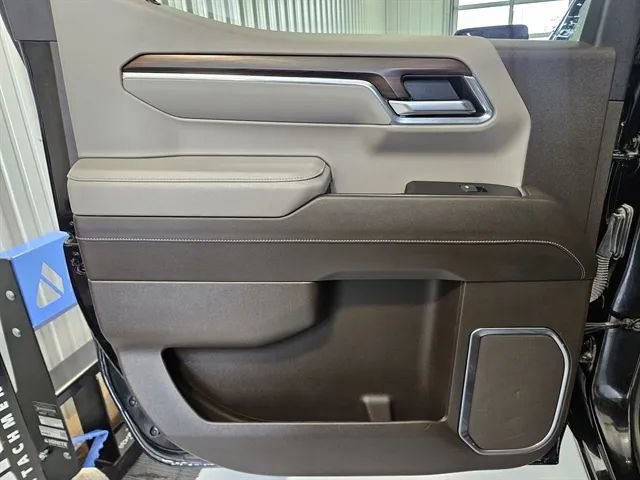 Used 2024 GMC Sierra 1500 SLT image 19