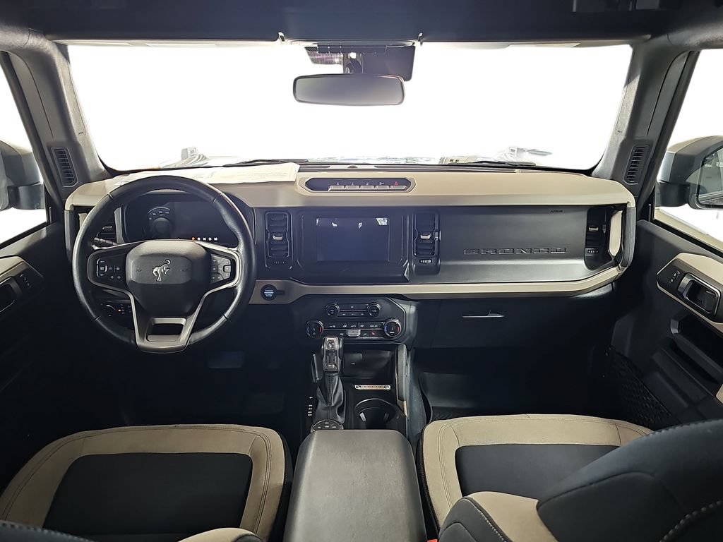 Used 2022 Ford Bronco Big Bend w/ Sasquatch Package AWD/4WD image 11