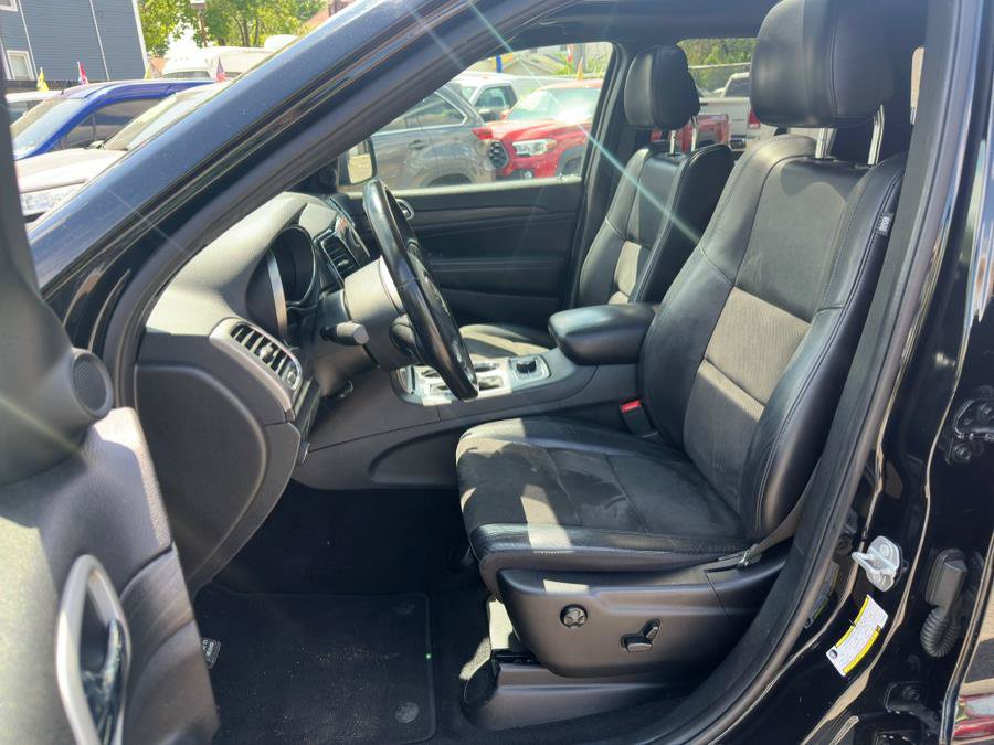 Used 2020 Jeep Grand Cherokee Laredo w/ Quick Order Package 2BN North AWD/4WD image 10