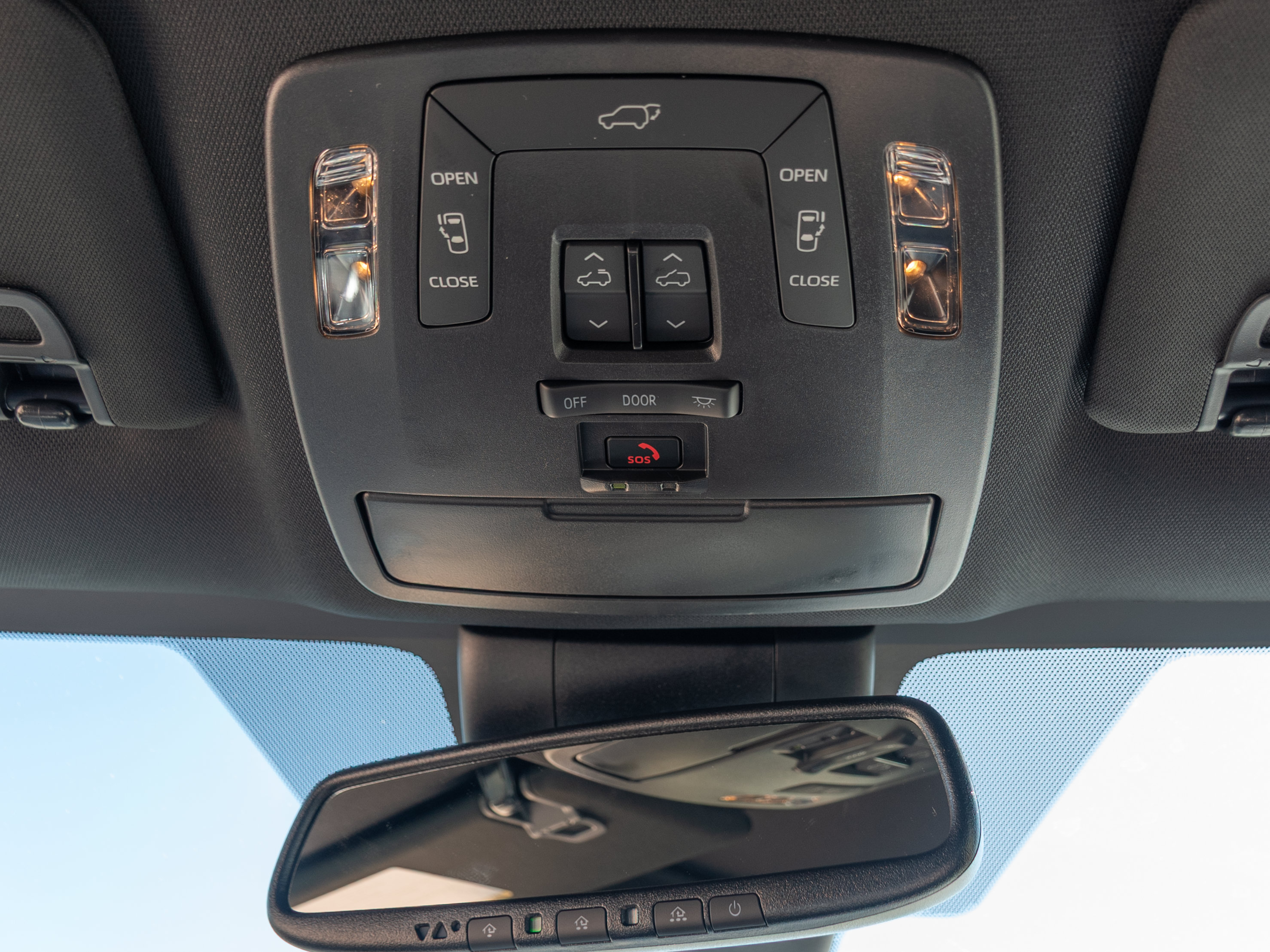 New 2026 Toyota Sienna XLE Woodland Edition AWD/4WD image 17