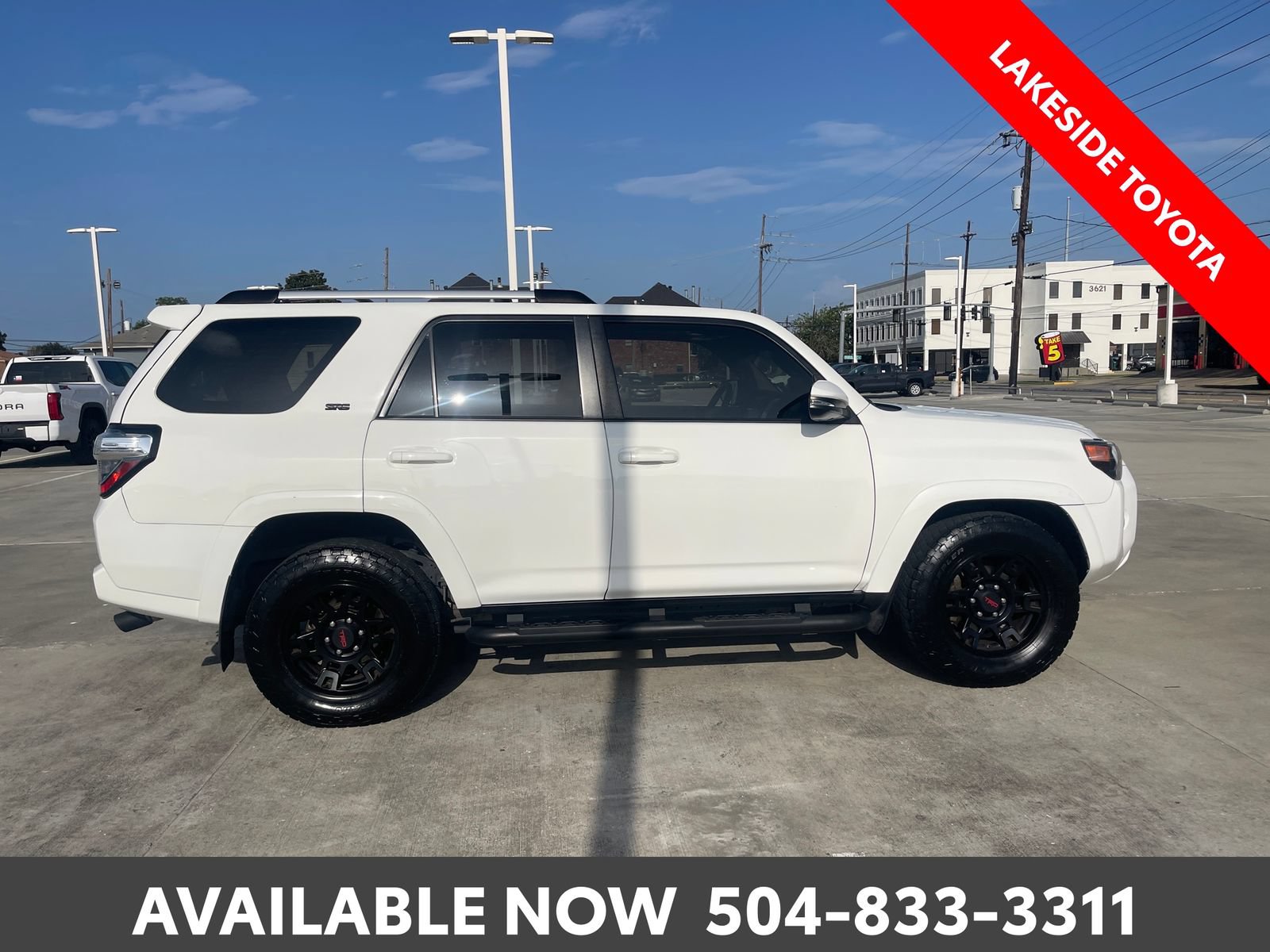 Used 2021 Toyota 4Runner SR5 Premium w/ Moonroof Package RWD image 6