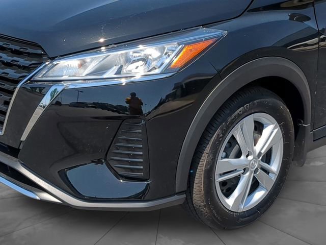 Certified 2025 Nissan Kicks Play S FWD image 34