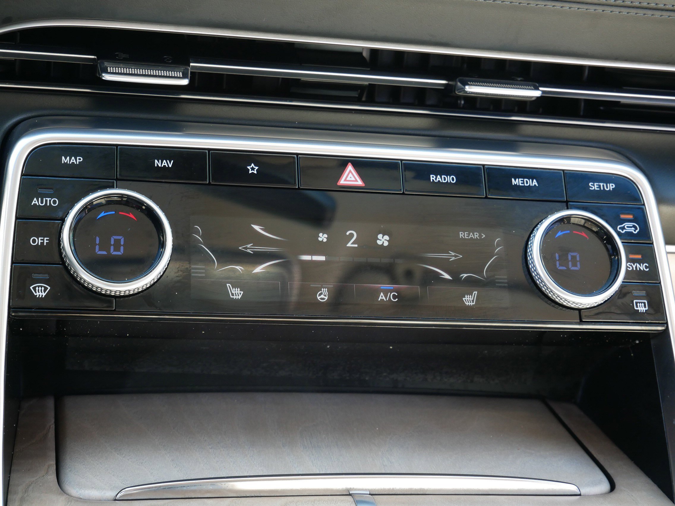 Used 2024 Genesis GV80 2.5T image 23