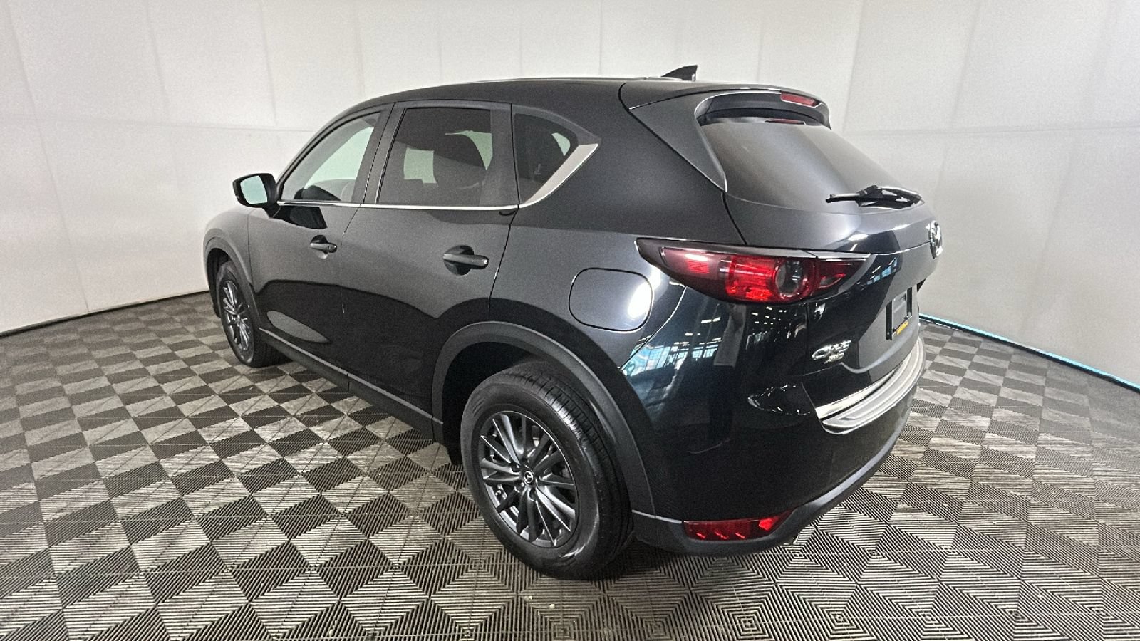 Used 2019 MAZDA CX-5 Touring AWD/4WD image 5