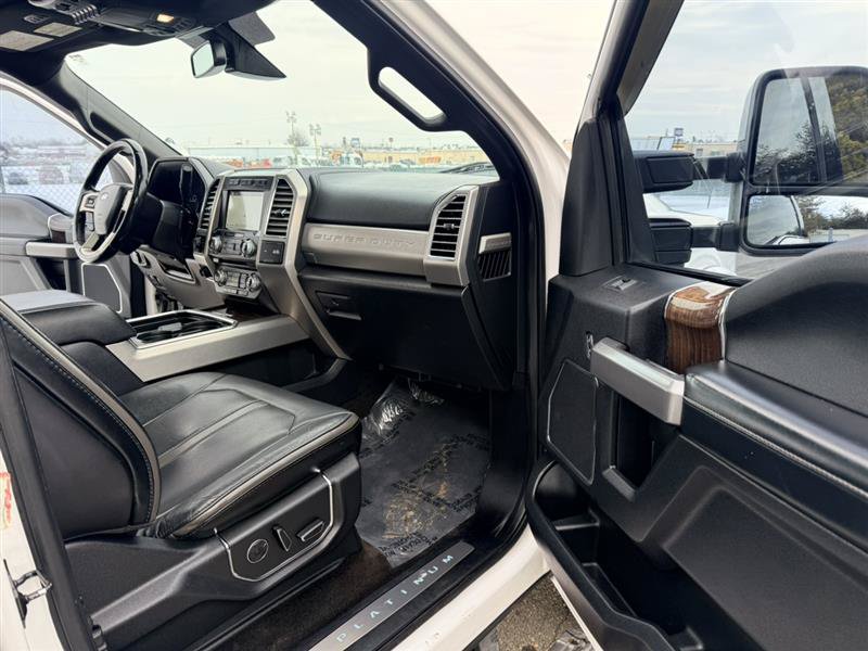Used 2017 Ford F250 Platinum w/ Platinum Ultimate Package AWD/4WD image 13