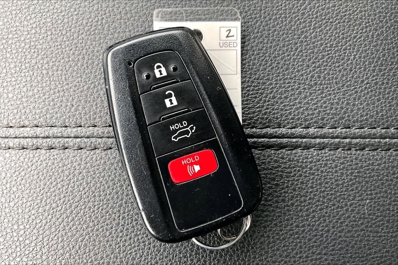 Used 2021 Toyota RAV4 Limited image 24