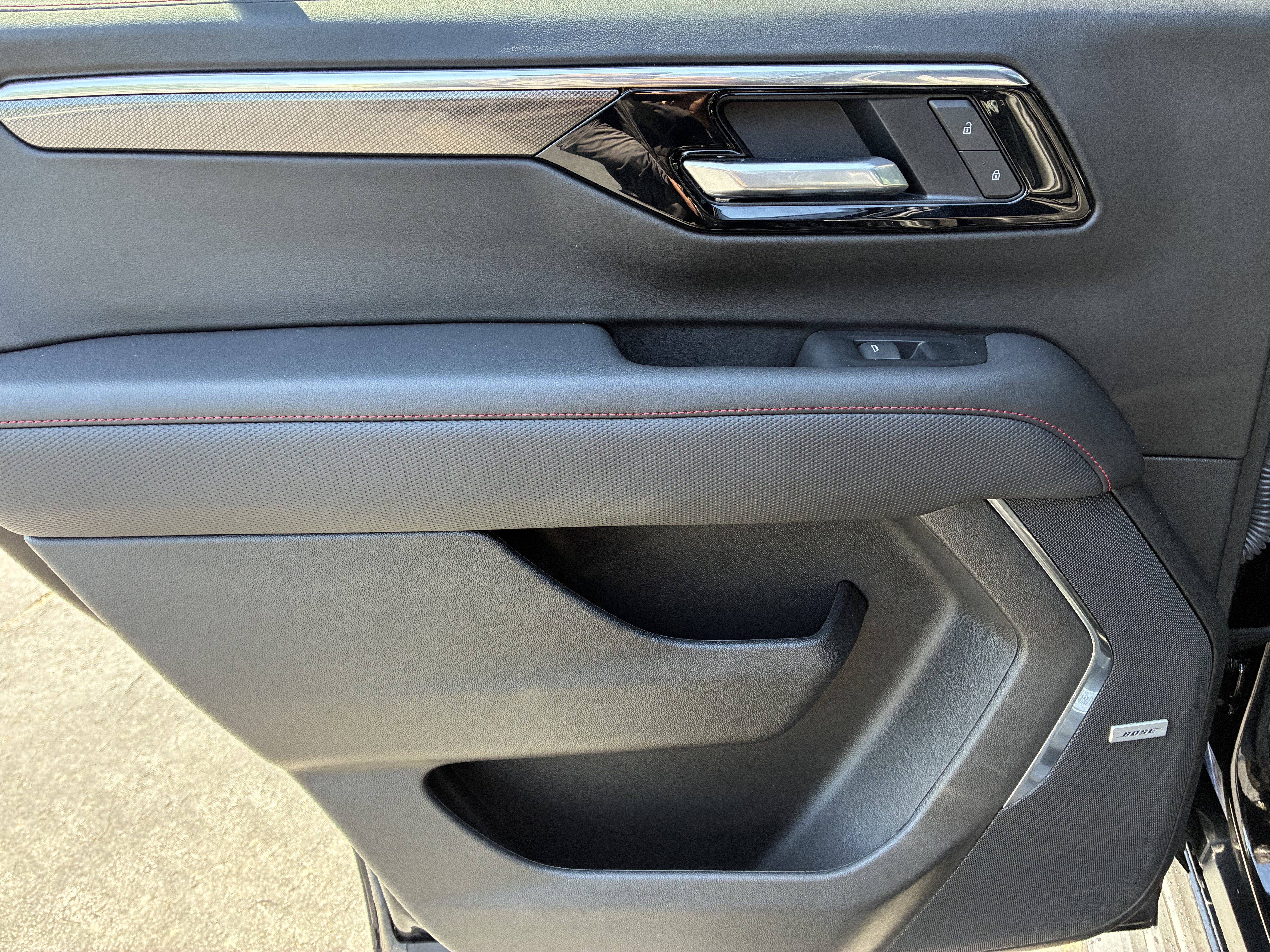 Used 2025 Chevrolet Tahoe RST w/ Comfort Package image 16
