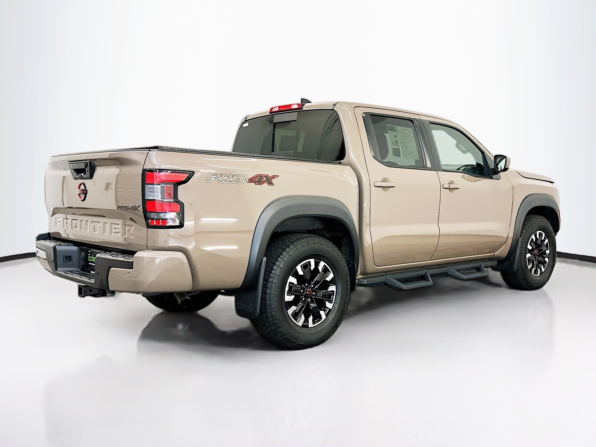 Used 2023 Nissan Frontier PRO-4X w/ Technology Package image 9