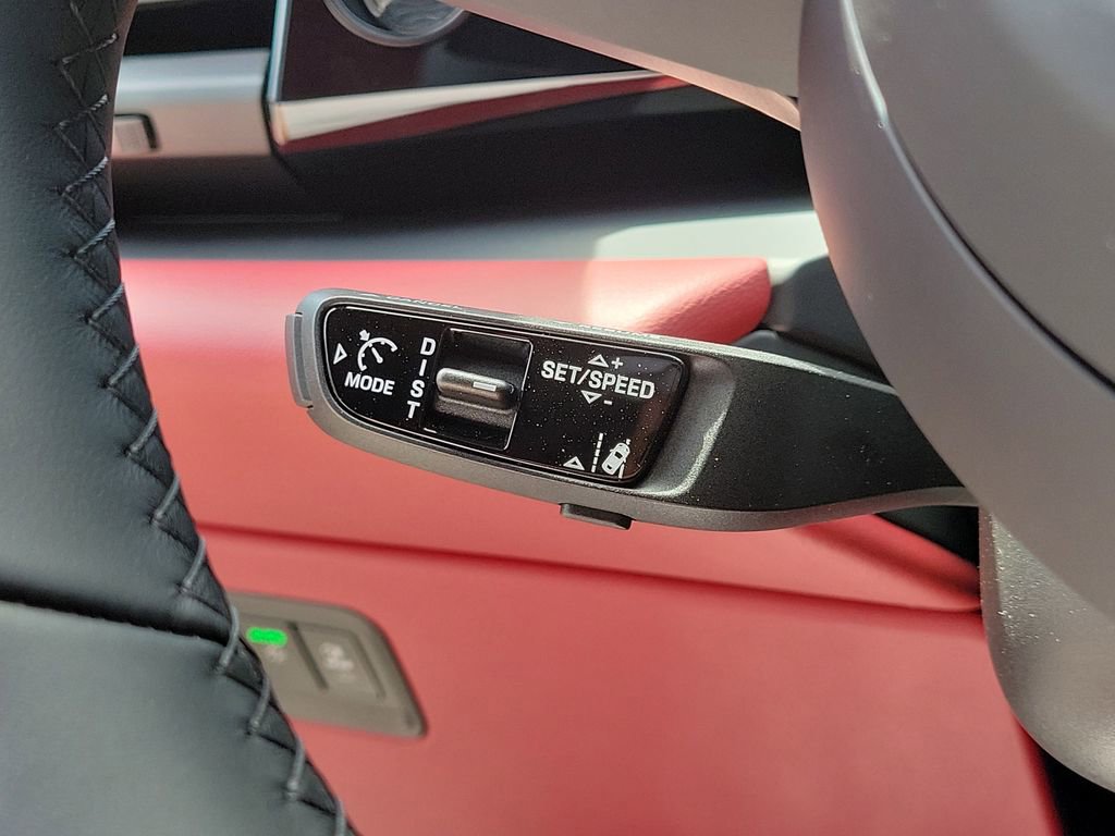 New 2026 Porsche Macan GTS Electric image 38