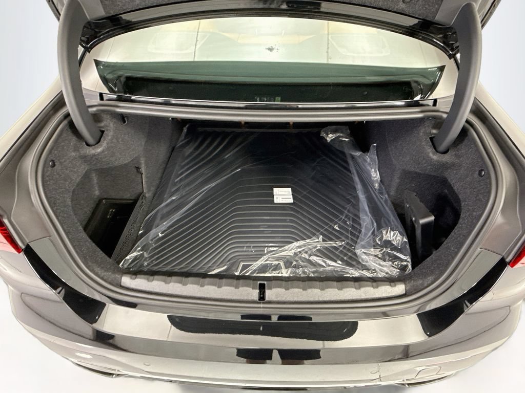New 2027 BMW M440i Coupe w/ Parking Assistance Package RWD image 25