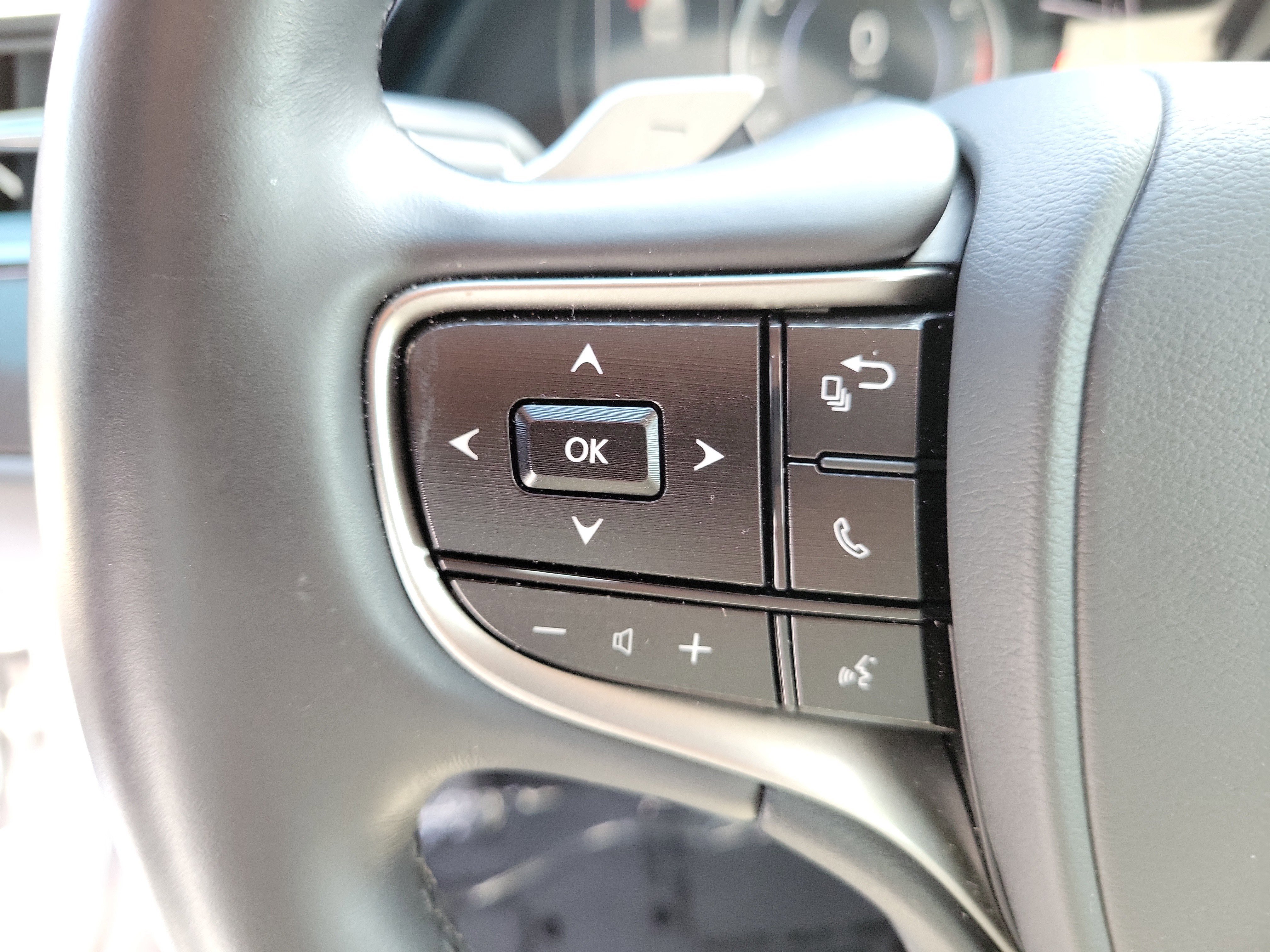 Used 2025 Lexus ES 350 w/ Premium Package FWD image 28