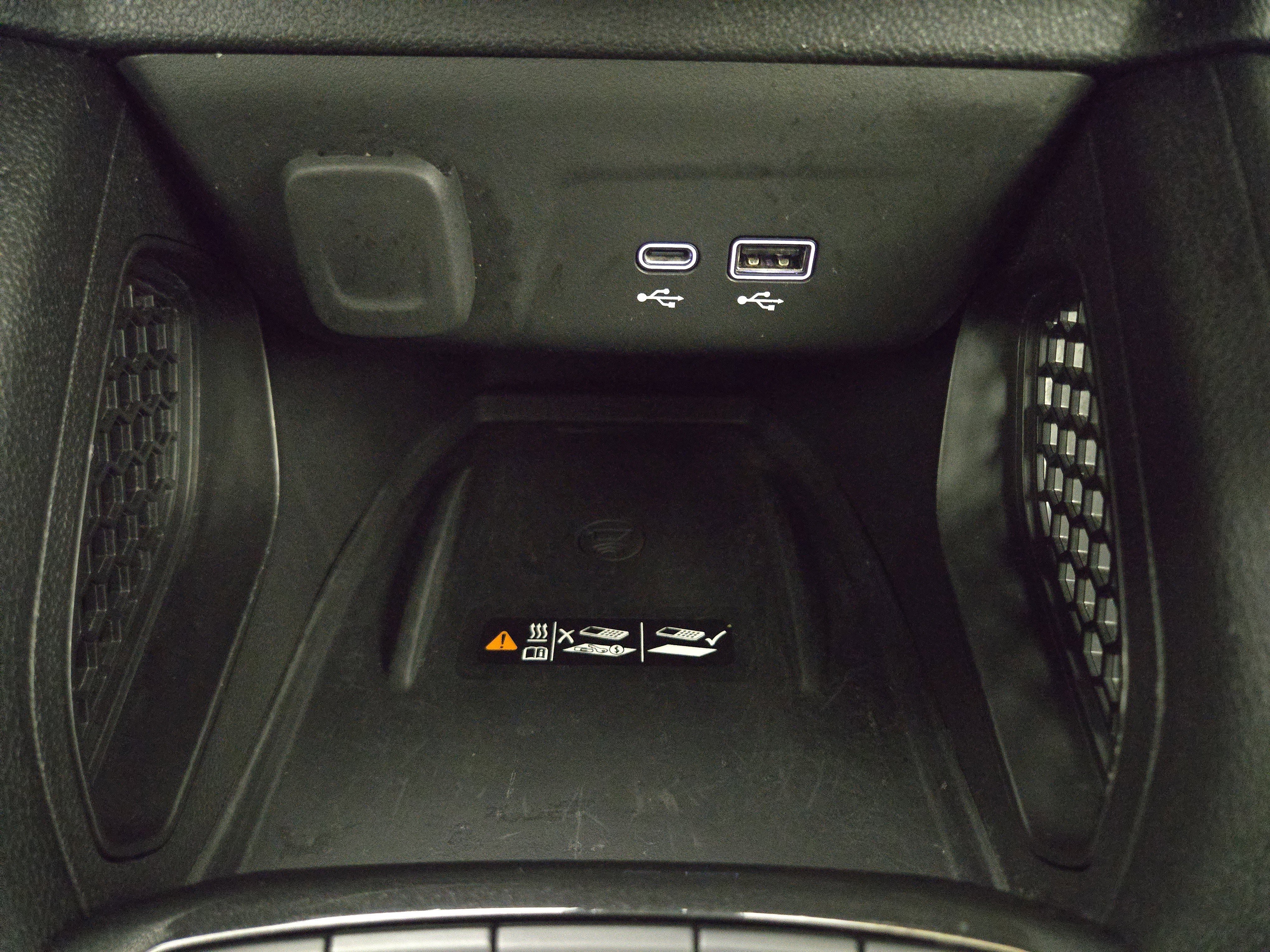 Certified 2025 Chevrolet TrailBlazer RS w/ Convenience Package image 27