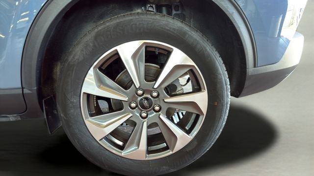 Used 2025 Ford Escape Platinum AWD/4WD image 39