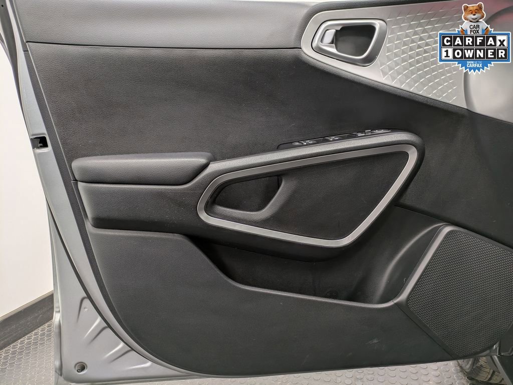 Certified 2023 Kia Soul LX w/ LX Technology Package image 8