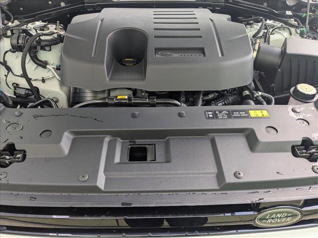 New 2025 Land Rover Defender 110 X-Dynamic SE image 16