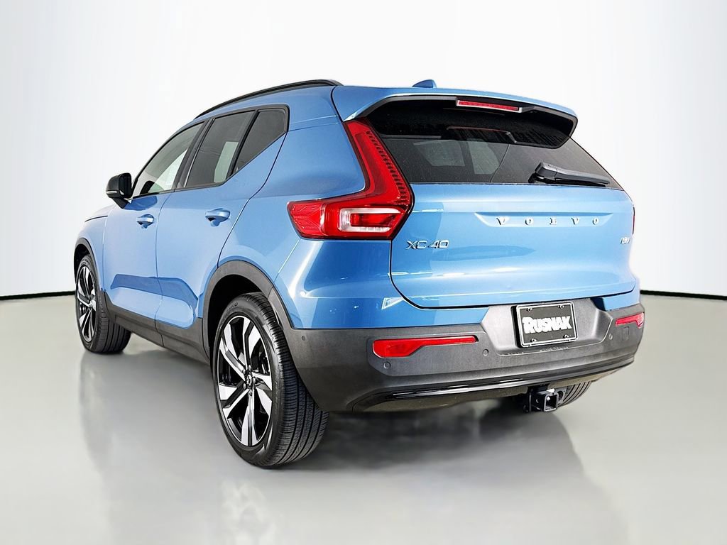 Used 2023 Volvo XC40 B5 Ultimate w/ Protection Package Premier image 5