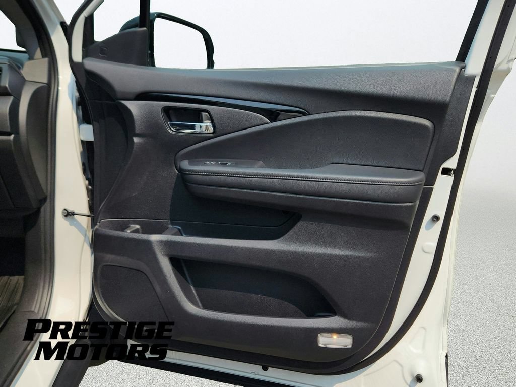 Used 2021 Honda Pilot Touring image 31