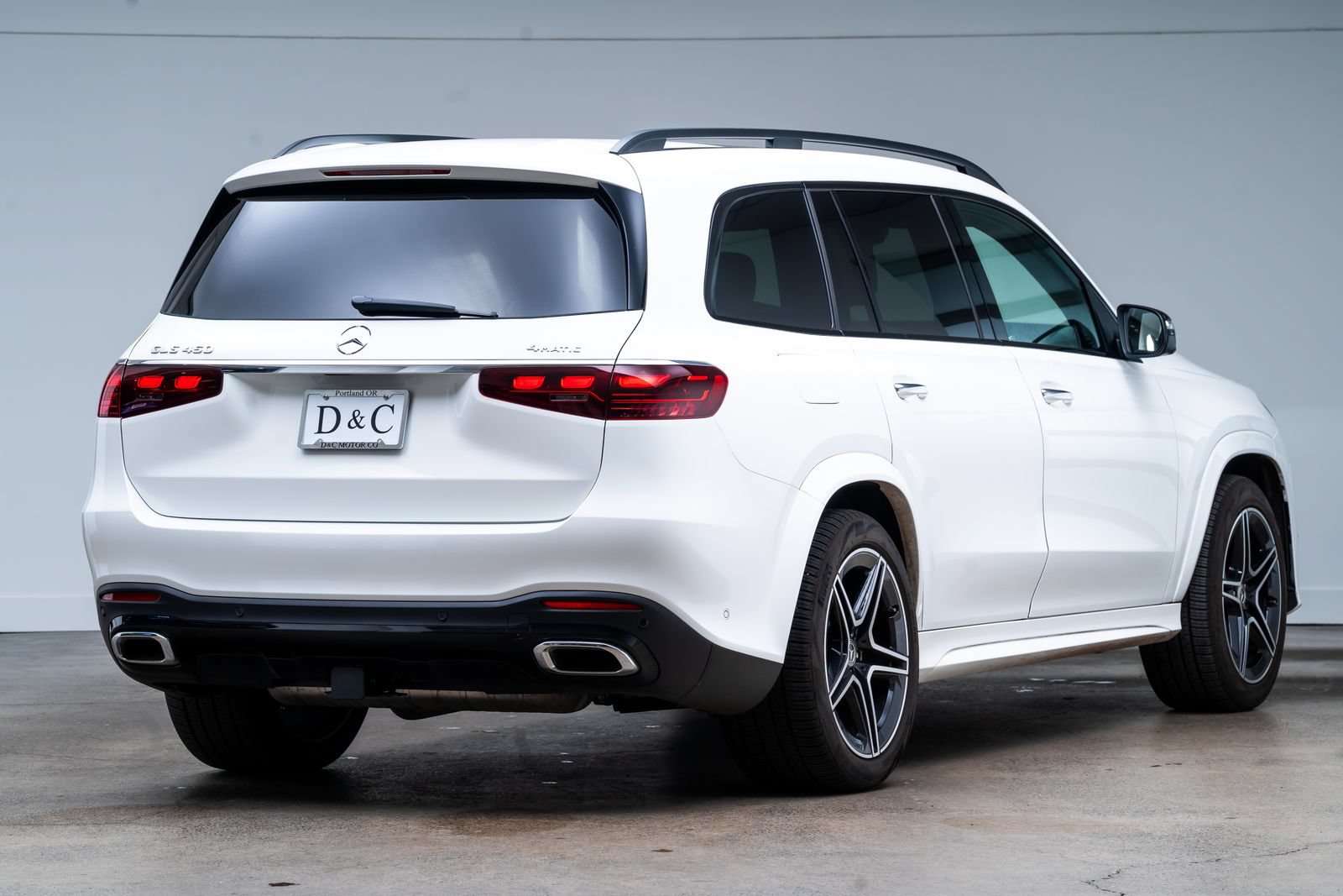 Used 2025 Mercedes-Benz GLS 450 4MATIC image 6