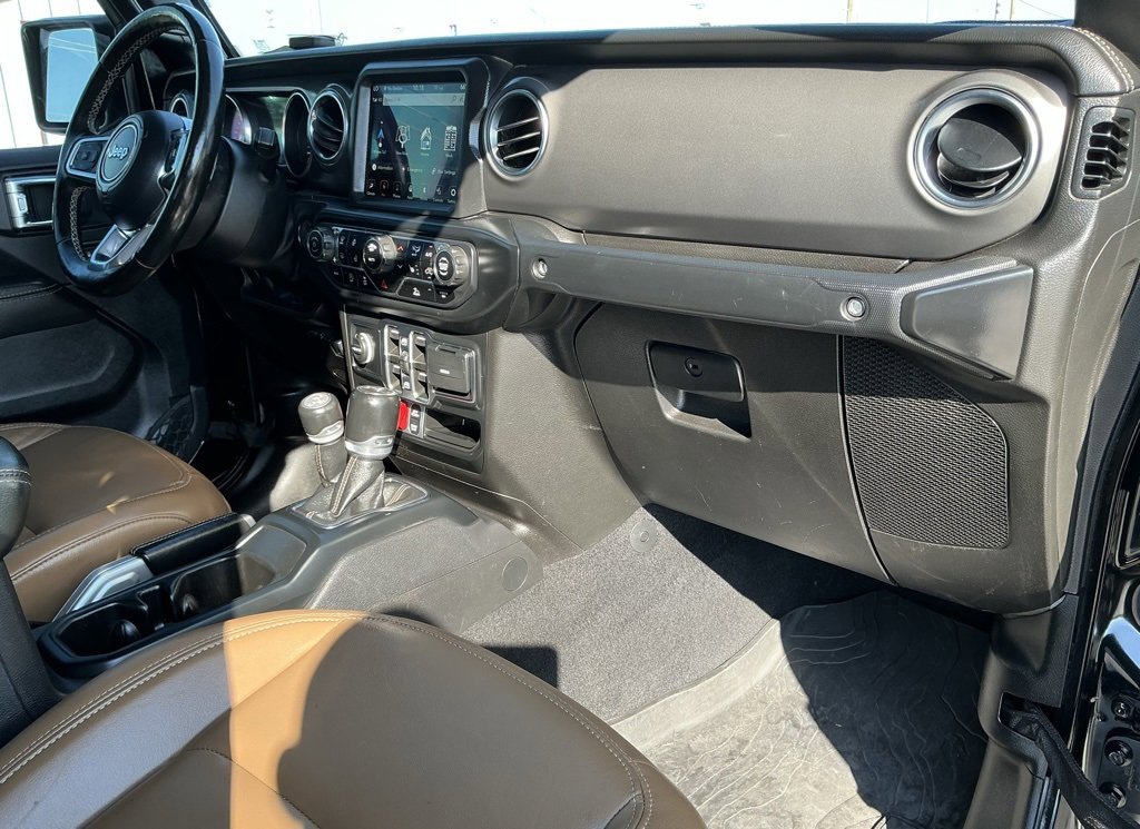 Used 2022 Jeep Gladiator Rubicon w/ Cold Weather Group image 23