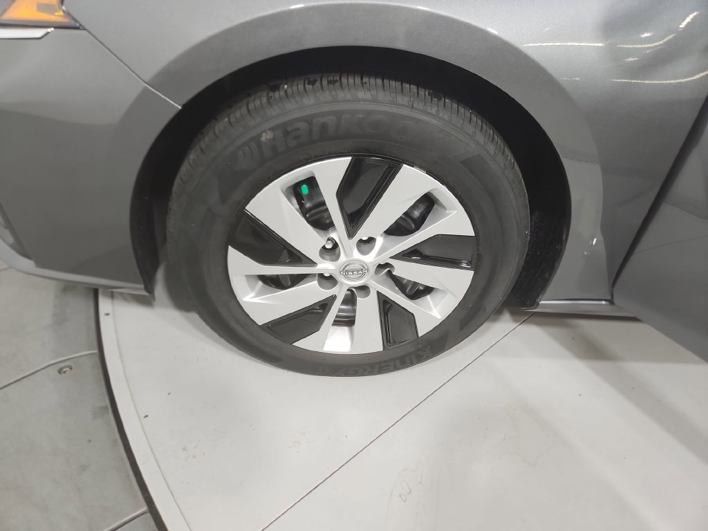 Certified 2025 Nissan Altima 2.5 S FWD image 27