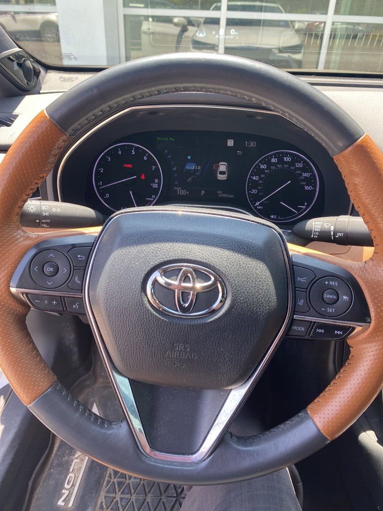 Used 2020 Toyota Avalon Limited w/ Advanced Safety Package FWD image 5