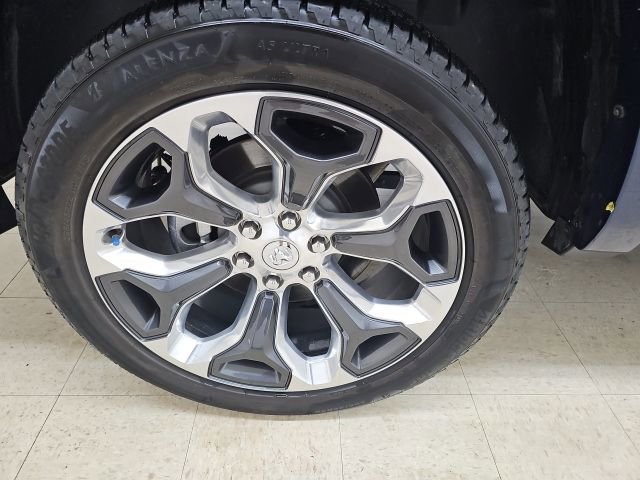 Used 2022 RAM 1500 Limited AWD/4WD image 16