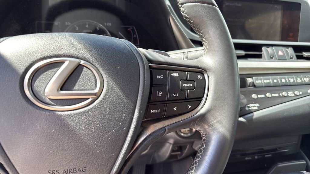 Used 2019 Lexus ES 350 w/ Accessory Package 2 image 22