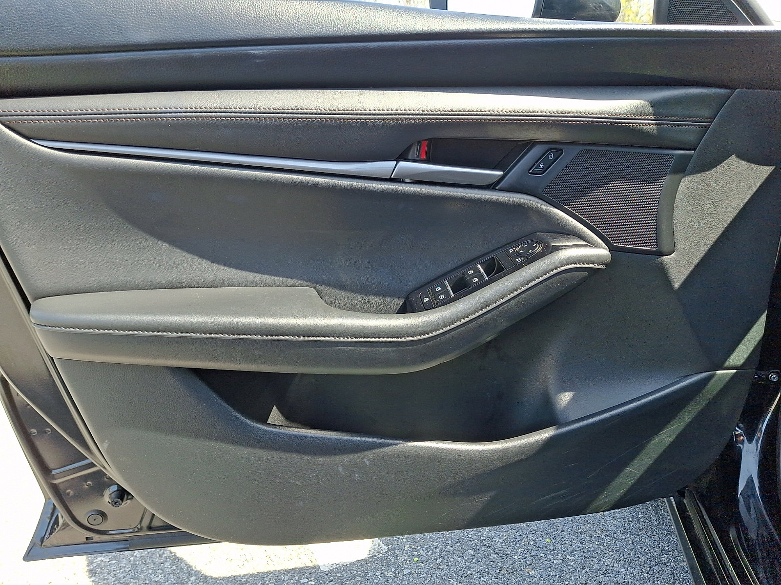 Used 2024 MAZDA MAZDA3 s image 12