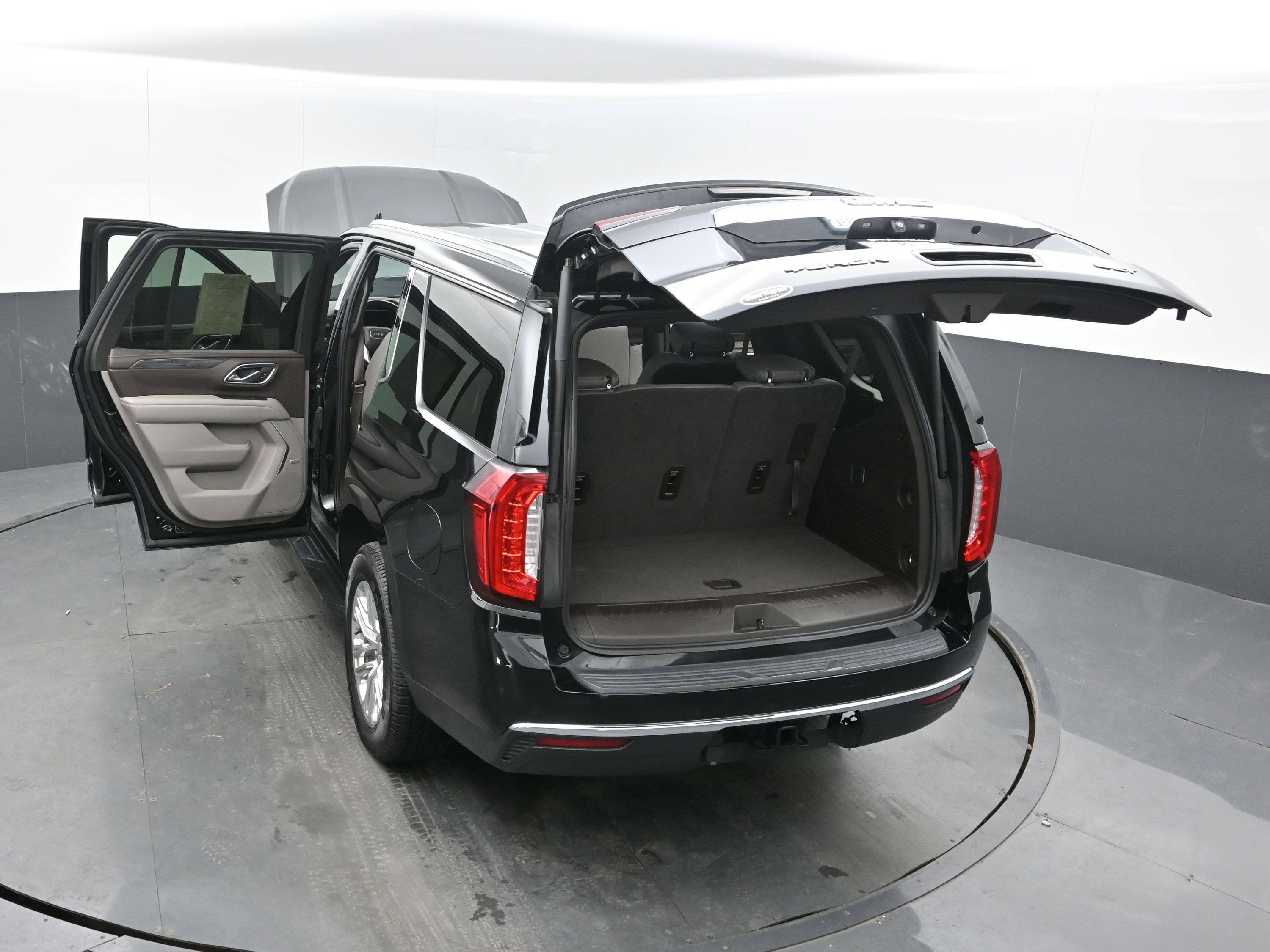 Used 2022 GMC Yukon SLT image 43