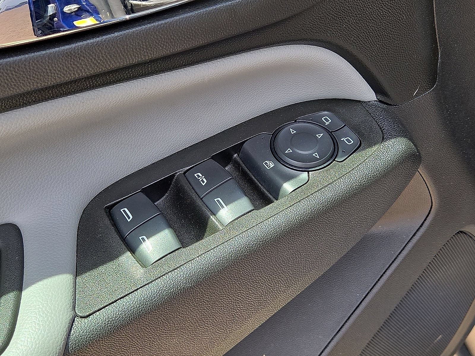 Used 2022 Chevrolet Equinox LT FWD image 22
