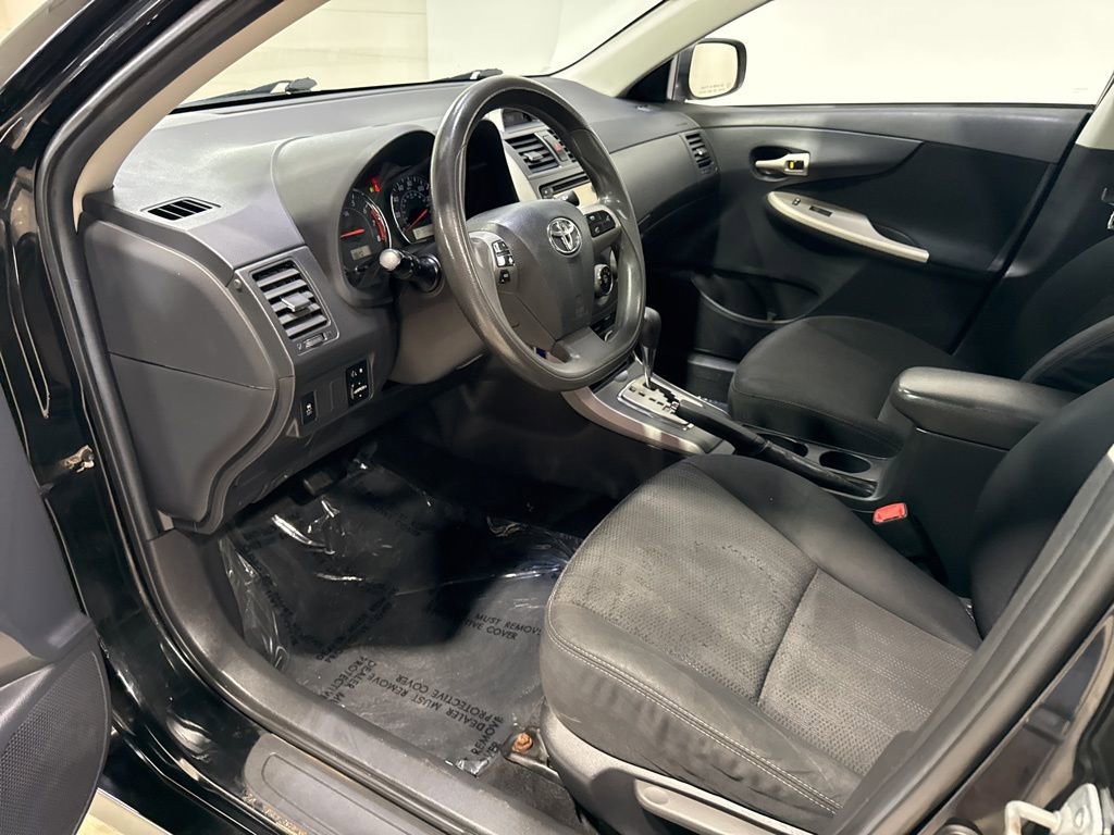 Used 2013 Toyota Corolla S w/ Premium Pkg FWD image 22