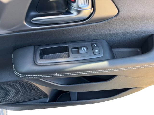 New 2026 Chrysler Pacifica Select image 20