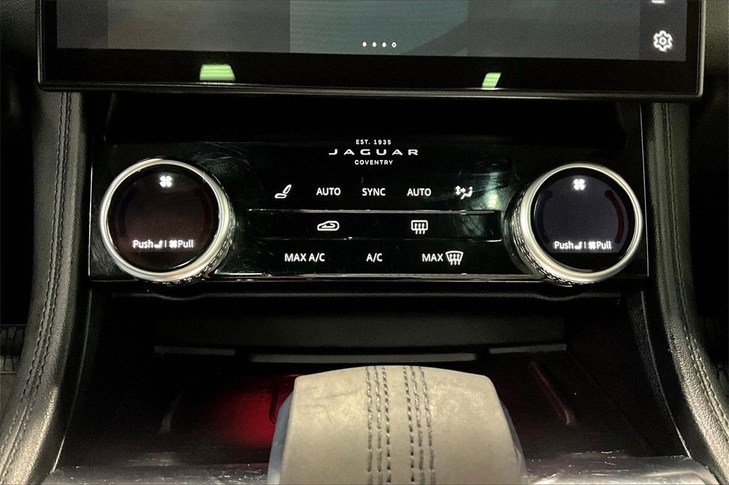 Used 2021 Jaguar F-PACE image 14