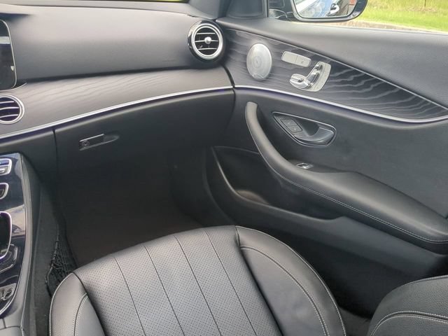 Used 2017 Mercedes-Benz E 300 4MATIC w/ Premium 1 Package image 15