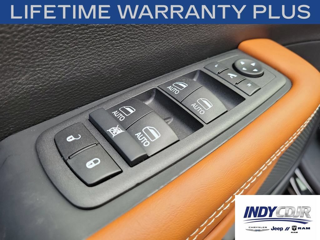 New 2026 Chrysler Pacifica Pinnacle w/ Trailer Tow Group AWD/4WD image 20