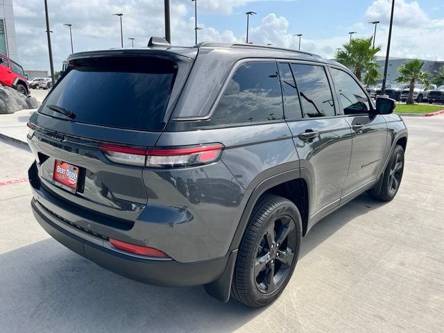 Used 2026 Jeep Grand Cherokee Limited w/ Limited Altitude Package RWD image 6