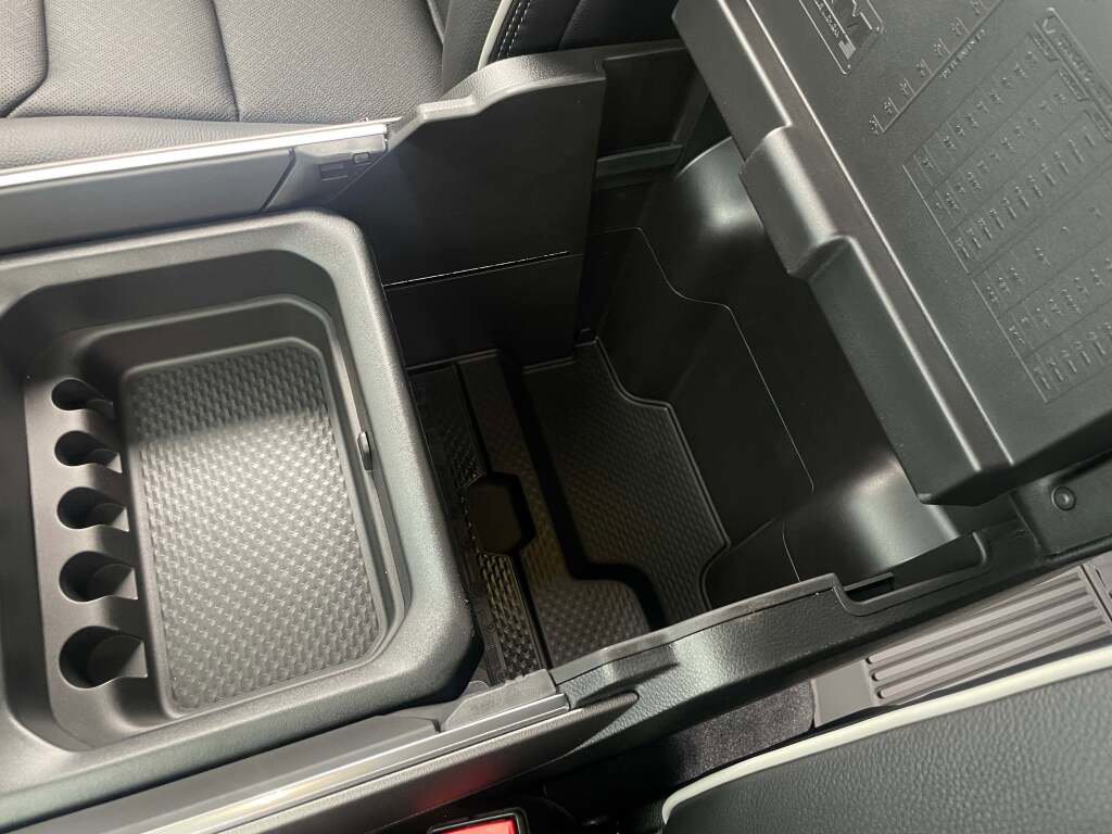 New 2026 RAM 1500 Laramie w/ Night Edition image 31