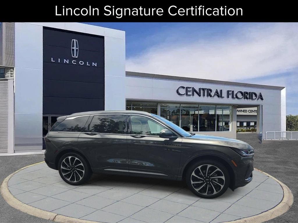 Certified 2024 Lincoln Nautilus Black Label AWD/4WD image 1