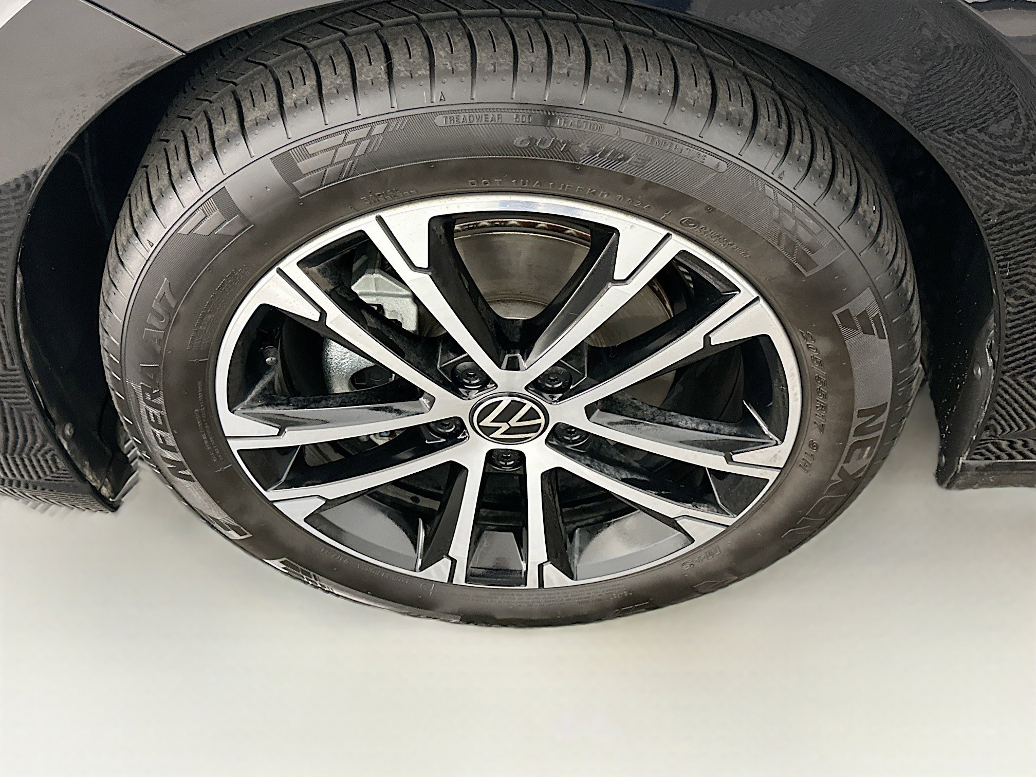 Used 2025 Volkswagen Jetta Sport image 11