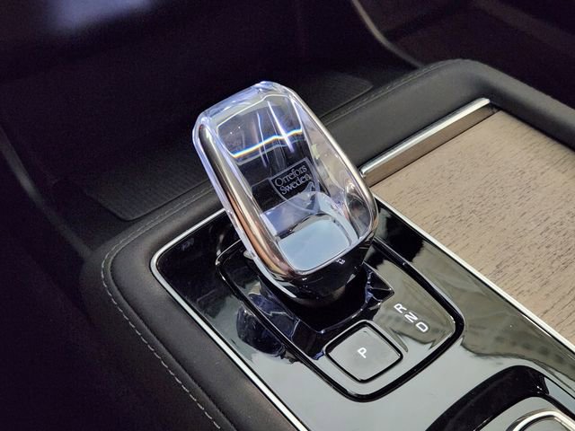 Used 2025 Volvo XC90 B5 Core w/ Protection Package image 20