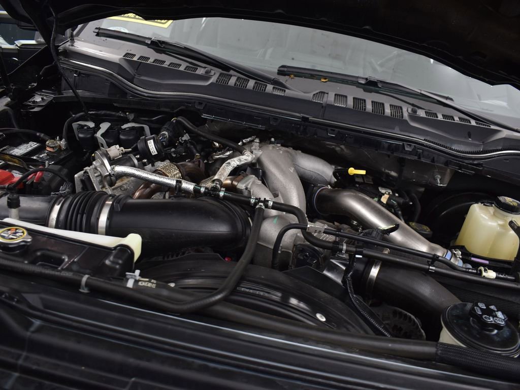 Certified 2020 Ford F350 Lariat w/ Lariat Value Package image 10