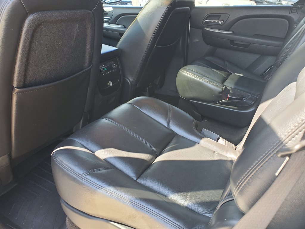 Used 2008 Chevrolet Tahoe LTZ w/ LTZ Preferred Equipment Group image 20
