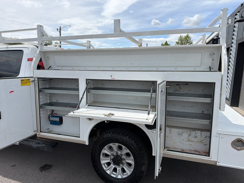 Used 2021 Ford F350 XLT AWD/4WD image 4