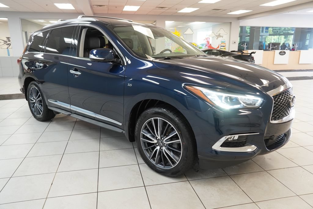 Used 2018 INFINITI QX60 Luxe w/ Deluxe Technology Package AWD/4WD image 16