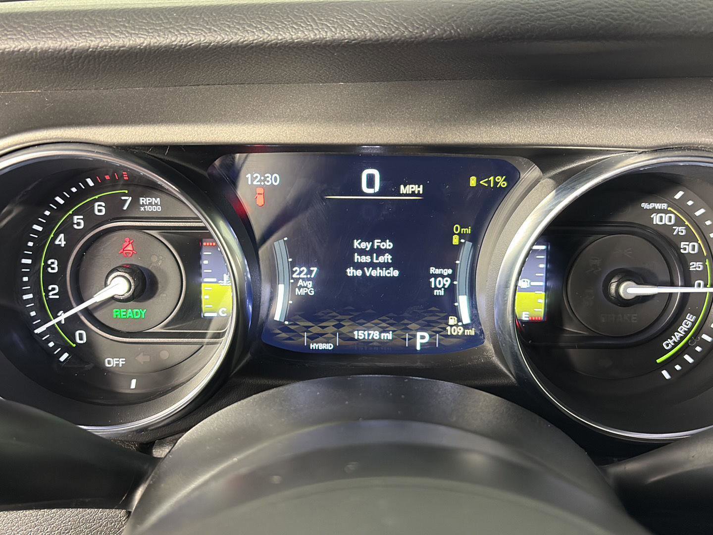 Used 2023 Jeep Wrangler Unlimited w/ Sun & Screen Package image 43