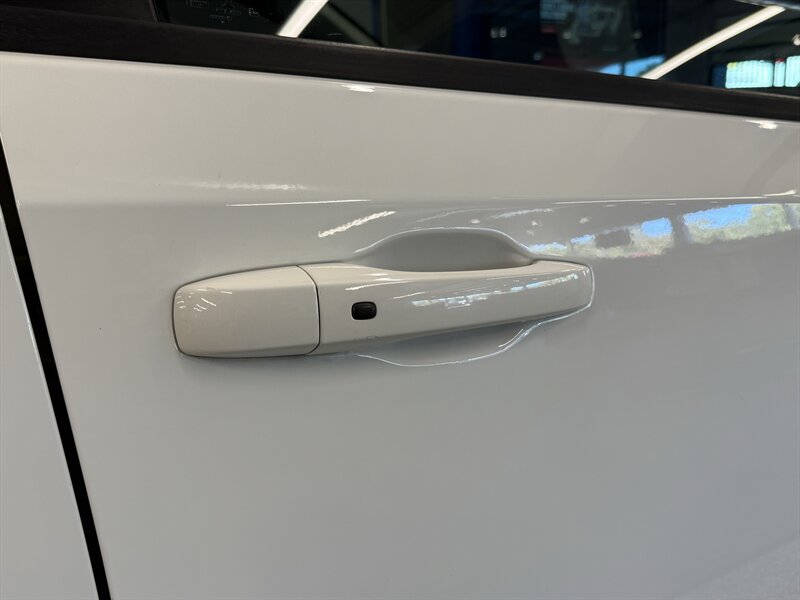 Used 2018 Dodge Journey SE FWD image 15