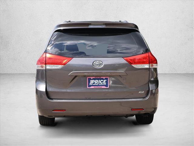 Used 2012 Toyota Sienna XLE FWD image 6