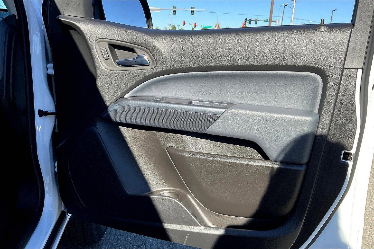 Used 2022 Chevrolet Colorado Z71 image 23