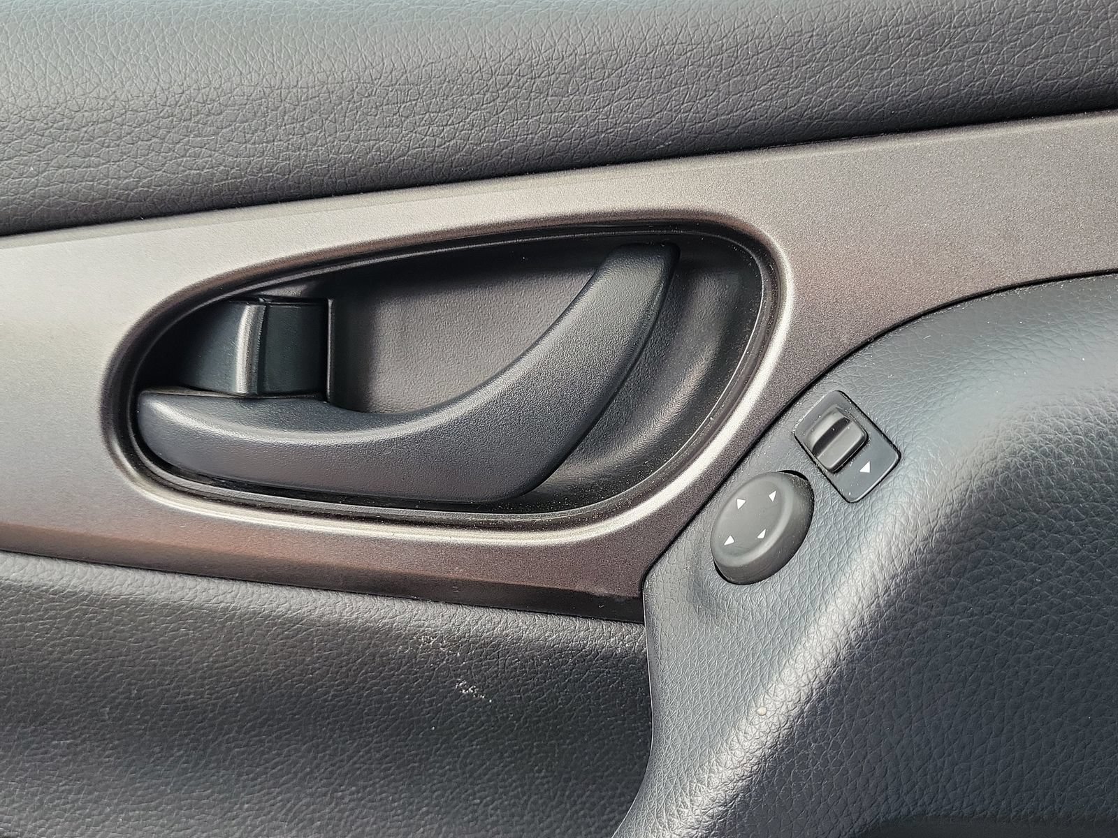 Used 2021 Nissan Rogue Sport S FWD image 12